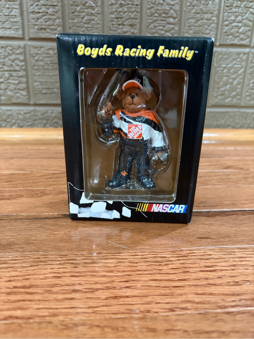 NASCAR 2004 Boyds Bear Tony Stewart Christmas Ornament*